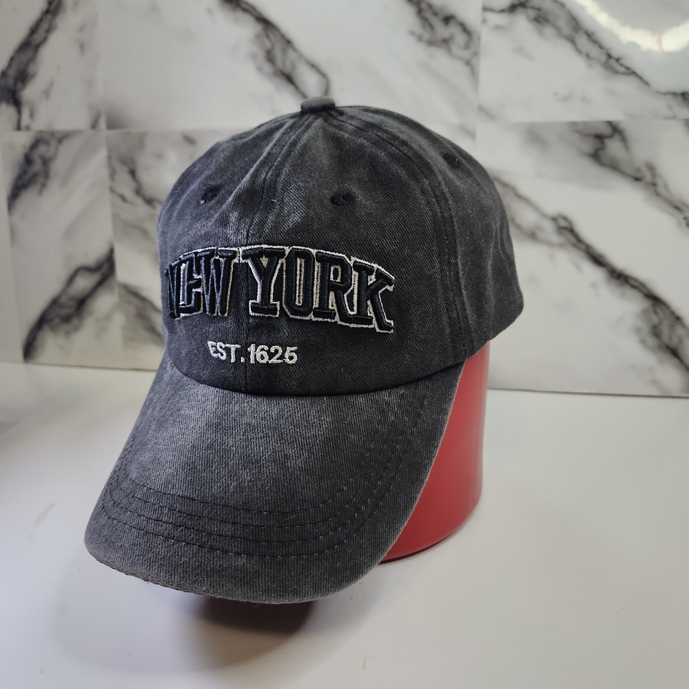 New York Hat Embroidered Cap.